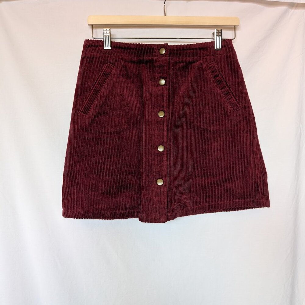 Francesca’s Harper Heritage Burgundy Corduroy Button Front Mini Skirt – Size Sma